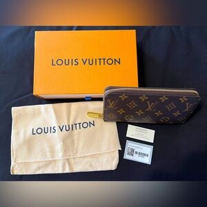 Louis Vuitton Zippy Wallett M41895